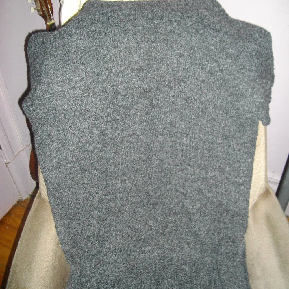 Sleeveless George Pullover Sweater